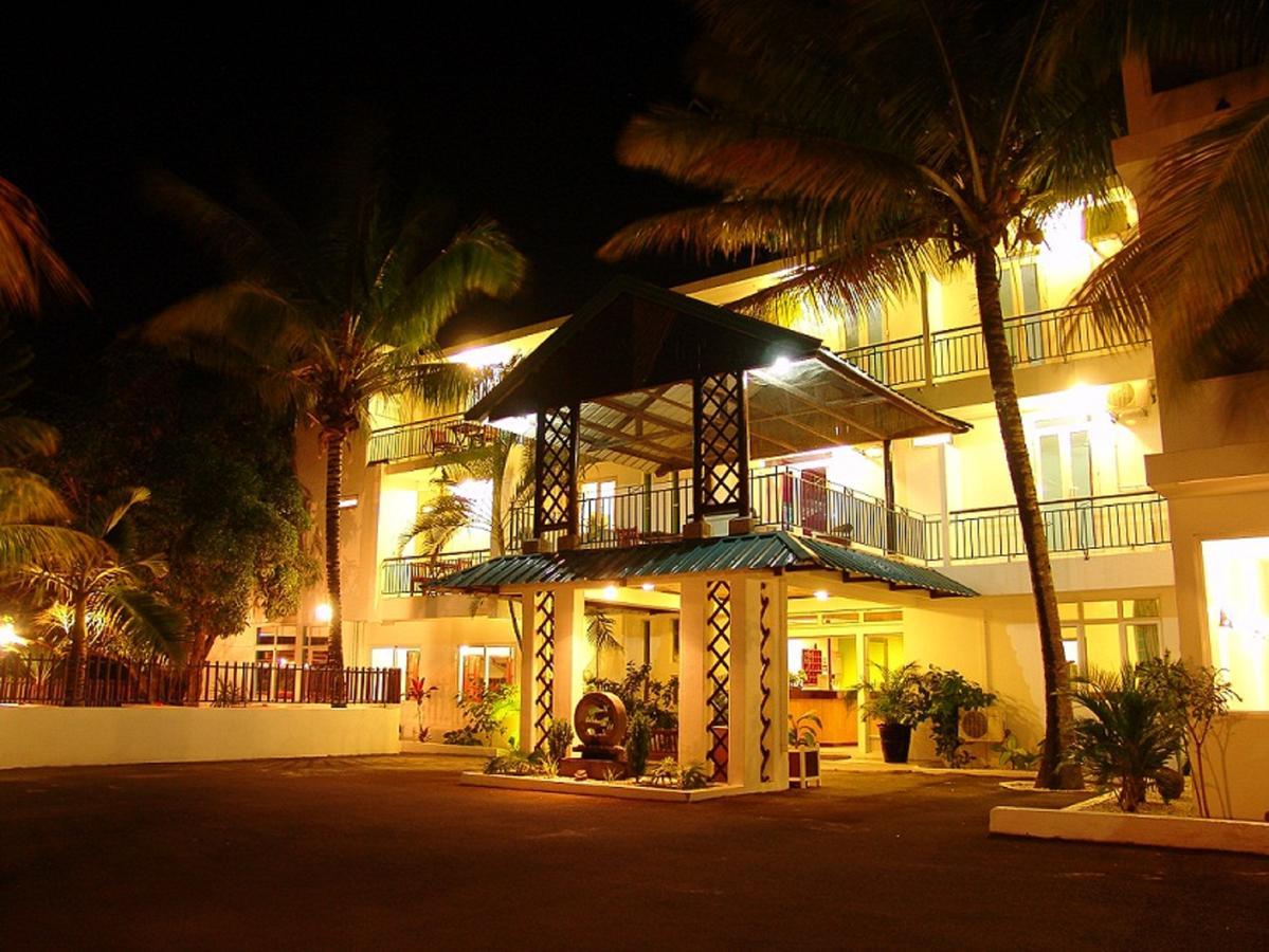 Dzama Hotel Гранд-Бэй Экстерьер фото